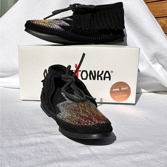 MINNETONKA X MOTHER SUEDE METALLIC MOCCASINS NEVER WORN ORIGINAL BOX SZ. 7 - Picture 2 of 5